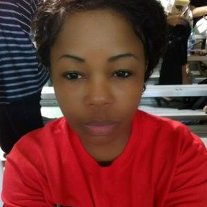 Meet your Posher, Yolanda